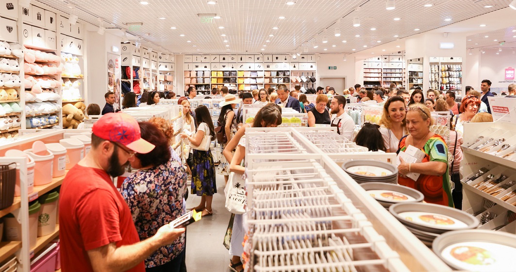 primăvară Locuinţă împiedica  Miniso, primul magazin din Romania, dintr-o serie de 40. In ce mall se afla?