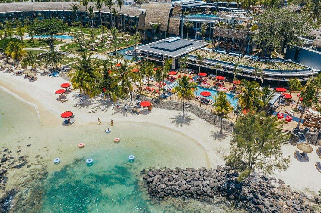 GALERIE FOTO | Cum arată hotelul din Mauritius pentru care doi români au plătit 20.000 de euro pentru o săptămână de cazare