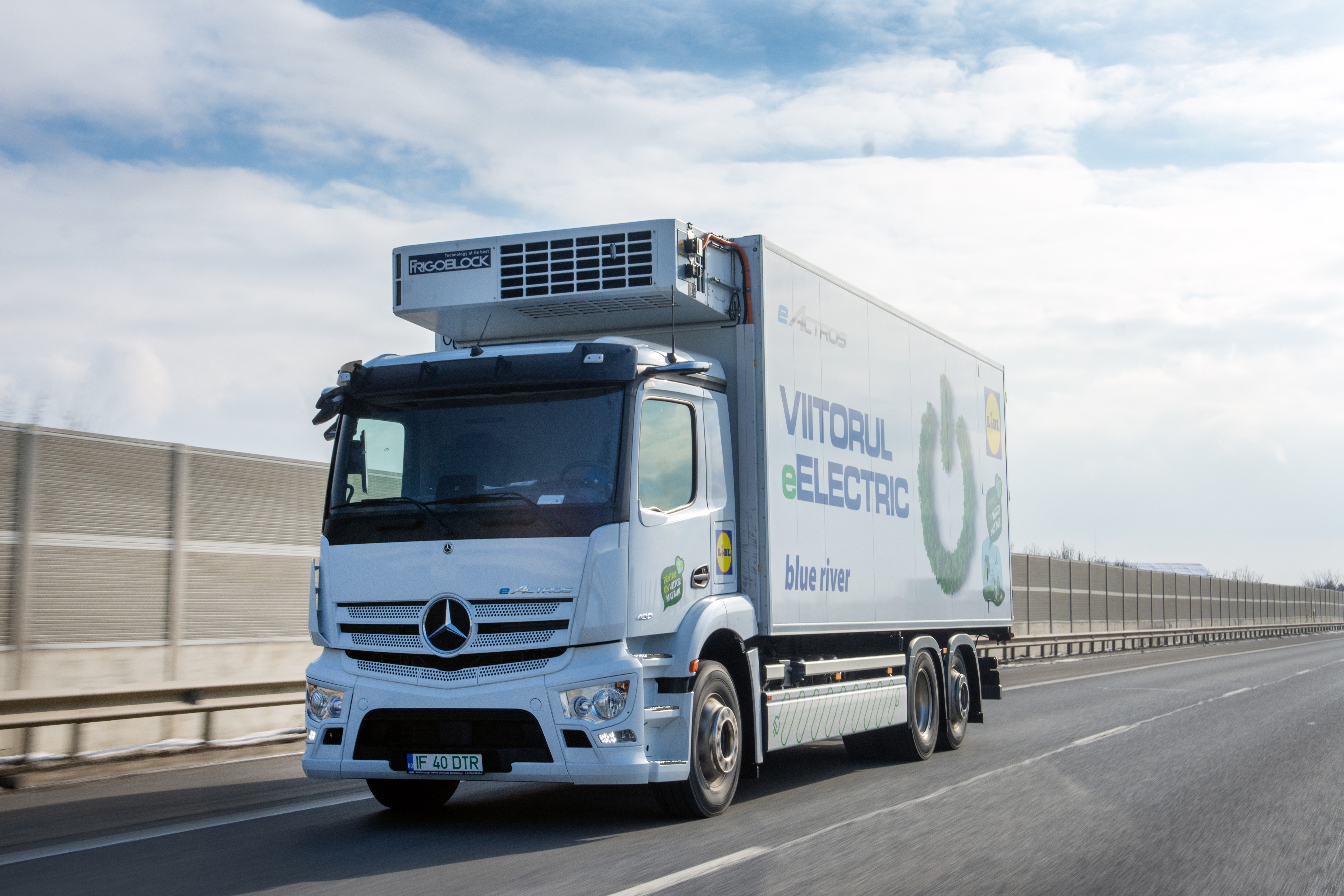 Blue River și Lidl aleg calea mobilității electrice, au achiziționat primul Mercedes-Benz eActros 400