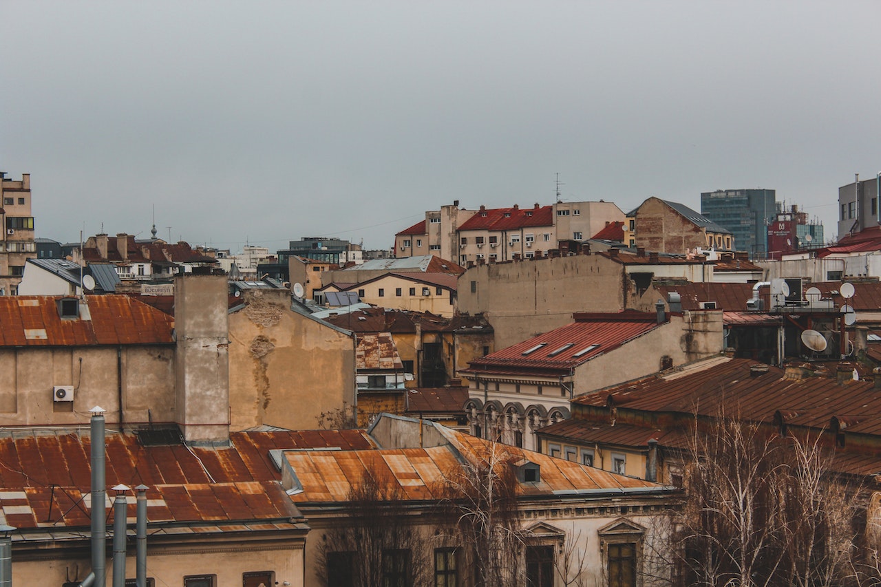 8 din 10 clădiri din România au nevoie de reabilitare termică