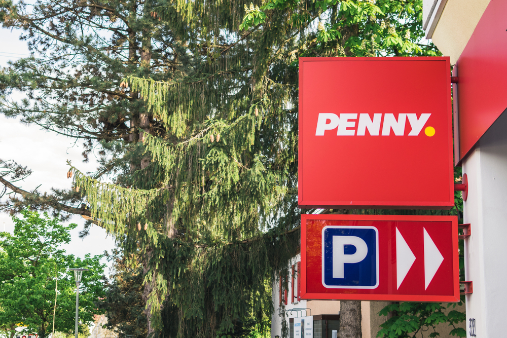 Penny și Enel X Way aduc puncte de încărcare pentru mașini electrice în parcările a 36 de magazine