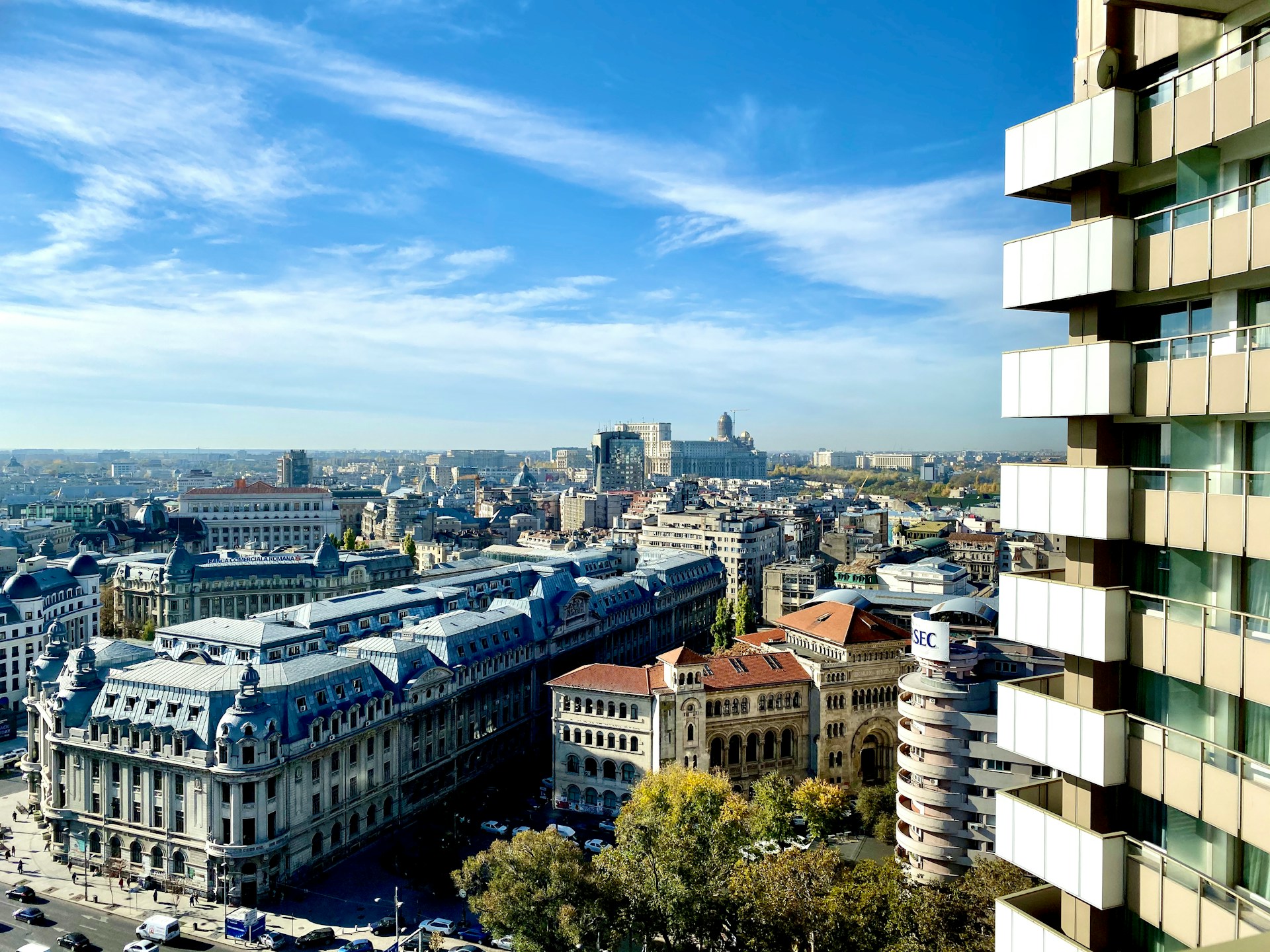 Analiza pieței hoteliere din București. Anul acesta se vor deschide doar 2 noi hoteluri, cu un…