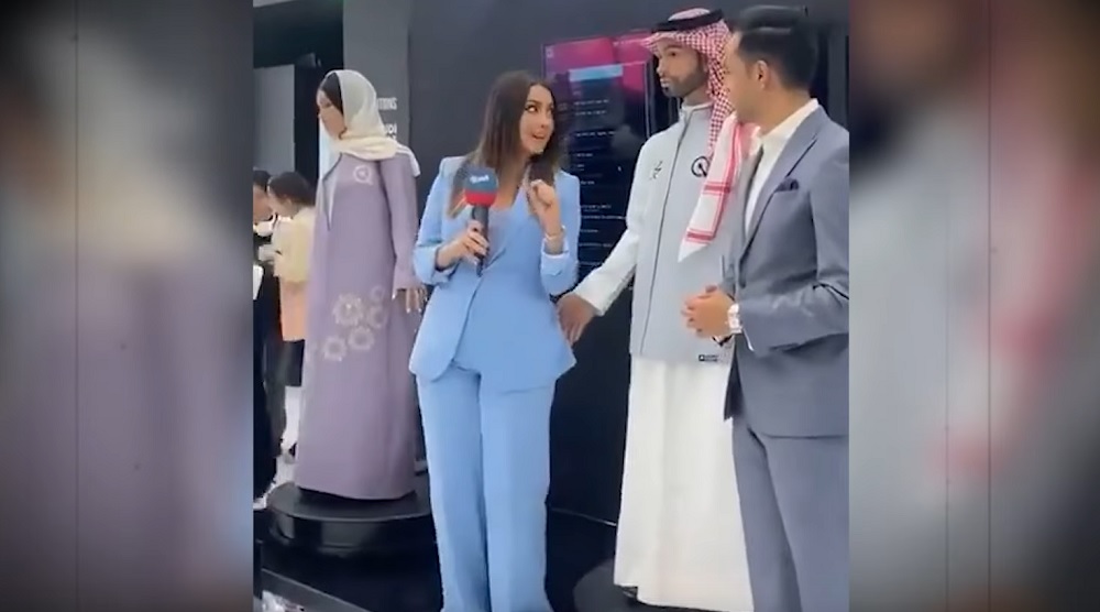 [VIDEO] Primul robot ”bărbat” din Arabia Saudită s-a… ”defectat” în prezența unei jurnaliste