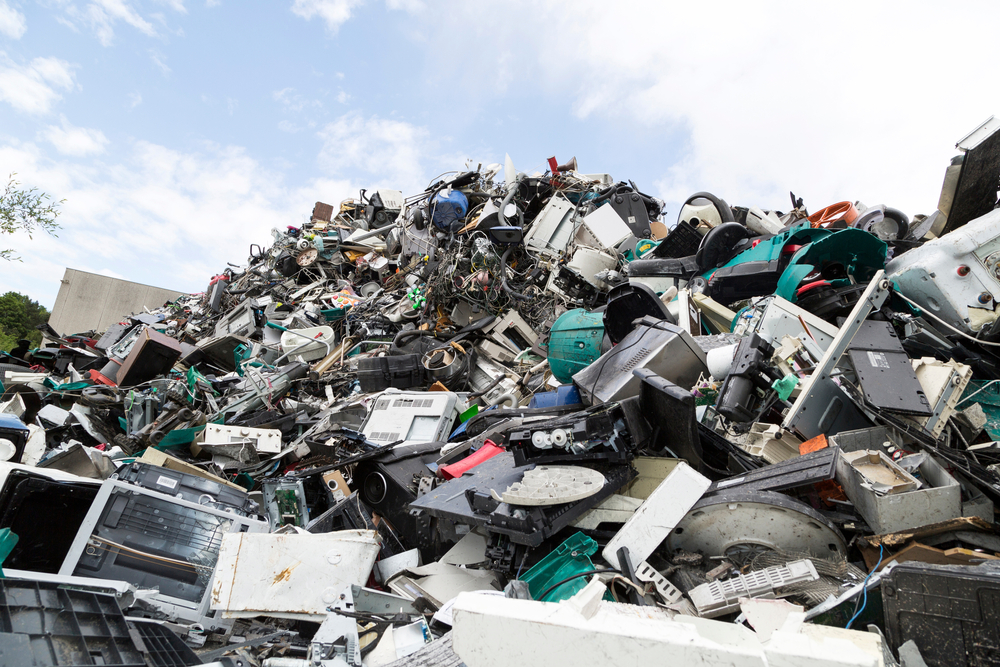 Record negativ de deșeuri de echipamente electrice și electronice: peste 61 de milioane de tone în 2023