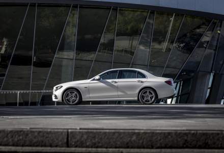 Mercedes-Benz, acuzat că-și înșelă clienții: Aparatura care ocolește testele de poluare a fost găsită pe mașinile germane