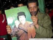 Gaddafi, singur impotriva...