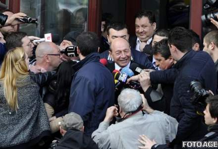 Firea vs Basescu: Procurorul general a infirmat trimiterea in judecata a fostului presedinte in dosarul cu Firea. Ancheta va fi reluata