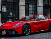 Ferrari va introduce plata cu...