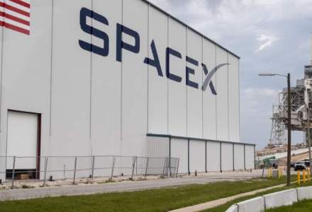 SpaceX a plasat pe orbita un satelit