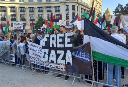 GALERIE FOTO| Proteste pro-palestiniene în București anunțate de Ambasada Statului Palestina. UPDATE: Puțin peste o mie oameni participă la miting