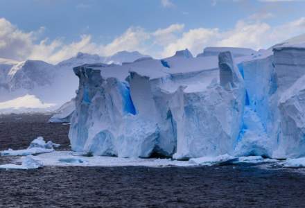 O catastrofă climatică pare imposibil de evitat: Una din calotele de gheață ale Antarticii se dezgheață rapid