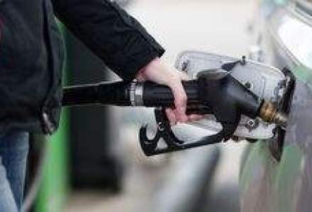 Lukoil a scumpit din nou carburantii, cu trei bani pe litru