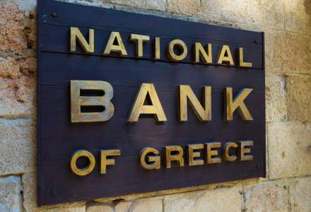 Una dintre cele mai vechi bănci din Grecia, care a deținut Banca Românească, își vinde o parte din acțiuni