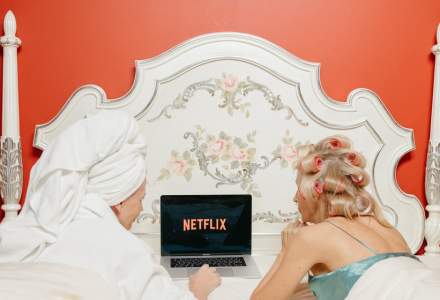 Top 10 cele mai populare seriale de pe Netflix în 2023. Ce producții i-au cucerit pe români în ultima parte a anului