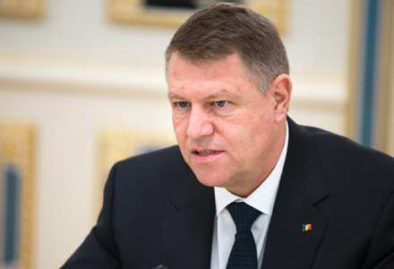 Soacra lui Klaus Iohannis a incetat din viata; presedintele si-a anulat programul oficial de marti