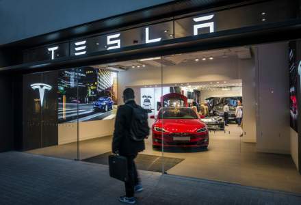 Anul 2023 este unul cu vânzări record pentru Tesla, dar Elon Musk a promis mai mult decât a putut oferi