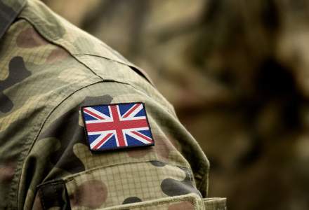 Tobele războiului se aud tot mai tare. În Marea Britanie, Şeful Statului Major face apel pentru formarea unei "armate a cetăţenilor"