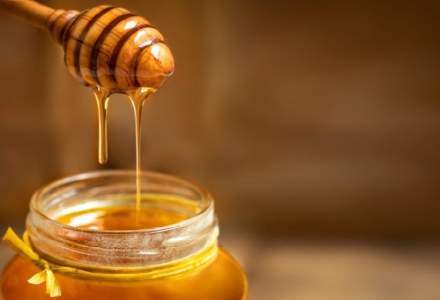 O nouă normă UE spune că borcanele de miere vândute în blocul comunitar trebuie etichetate cu țara de origine
