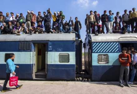 India: Cel putin 95 de morti si peste 150 de raniti intr-un accident feroviar