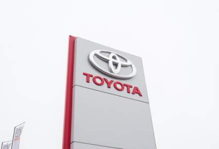 Toyota va extinde dezvoltarea tehnologiei de automobile hibride in urmatorii cinci ani, pentru reducerea emisiilor