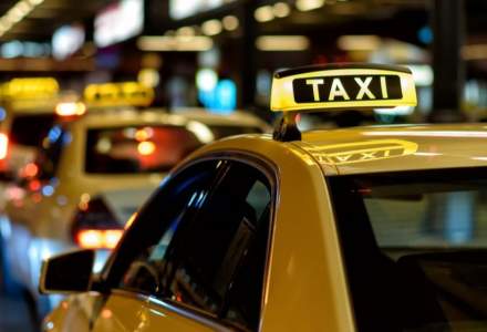 Taximetriștii continuă protestele, ies din nou în stradă pentru a acuza competiția ride-sharing-ului