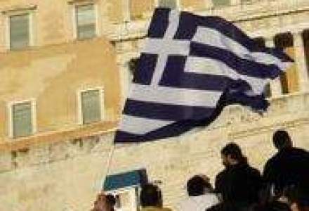 Parlamentul Greciei a aprobat legislatia de implementare a programului de austeritate