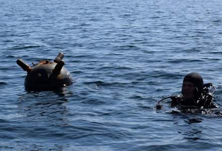 Un obiect plutitor metalic a fost găsit în Marea Neagră. Cel mai probabil este o mină marină