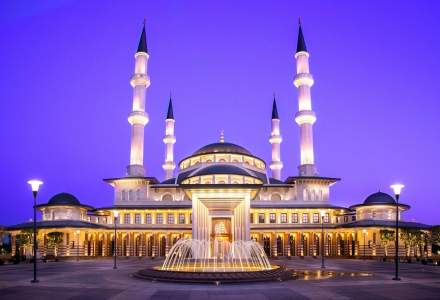 Topul celor mai frumoase locuri pe care le poți vizita în Ankara. Capitala Turciei găzduiește rămășițe ale antichității, dar și minuni arhitecturale moderne