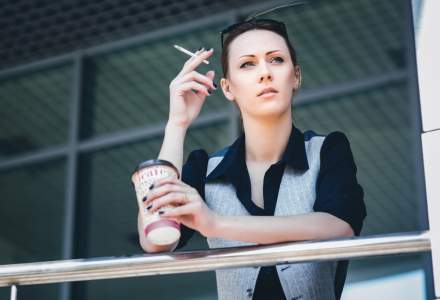 Principalul adversar al Comisiei Europene au devenit stick-urile de fumat fără tutun