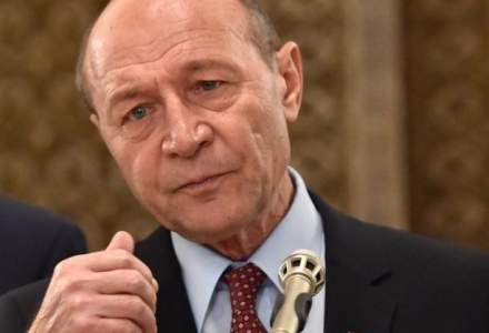 Basescu: Decizia lui Iohannis este neinspirata. Mai bine ii chema pe romani la un referendum pe tema Unirii cu Moldova