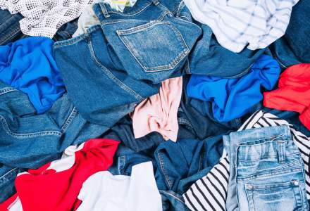 Ministerul Mediului pregătește sancțiuni pentru producătorii și importatorii de haine care aruncă deșeuri textile