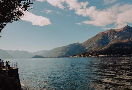 Lacul Como ar putea avea soarta Veneției: Italienii se gândesc să impună o taxă de vizitare pentru turiști