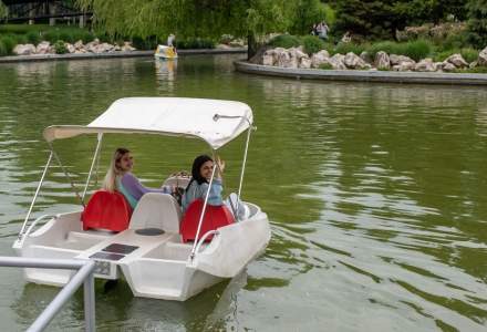 FOTO: Bucureștenii se vor putea plimba gratuit cu barca, pe lacul din Parcul Drumul Taberei, de Paște