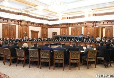 Parlamentul se reuneste pentru avizul la solicitarea presedintelui de convocare a referendumului pe justitie