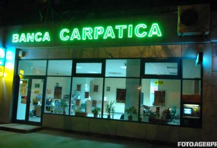 Banca Comerciala Carpatica isi reduce pierderile cu 44%. Ce cifre a raportat pe 2016 cea mai noua investitie a lui Horia Manda
