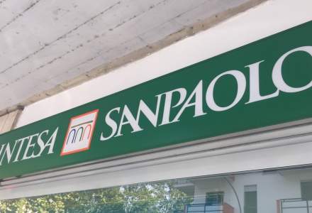 BREAKING: O nouă fuziune bancară pe piața din România - Intesa Sanpaolo a finalizat achiziția First Bank. Activele totale depășesc 3 miliarde de euro