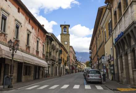 Un roman a fost impuscat mortal in nordul Italiei, in timp ce incerca sa jefuiasca un bar