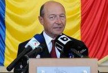 Basescu crede ca perioada de criza se va intinde pe 2-4 ani