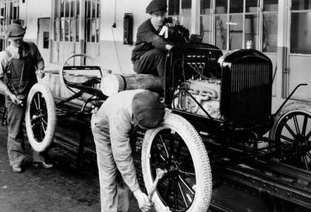 Ford sarbatoreste 104 ani de la inaugurarea primei sale linii de productie
