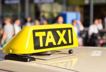 Cluj: 300 de taximetristi au protestat fata de "concurenta neloiala practicata de Uber"
