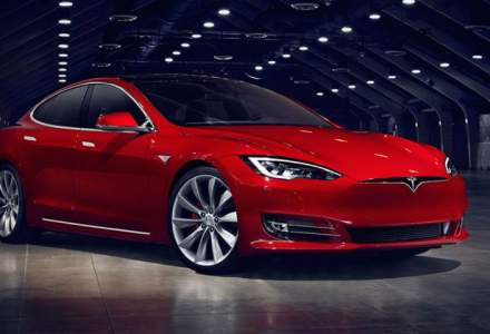 Tesla se numara printre potentialele tinte ale gigantului Apple