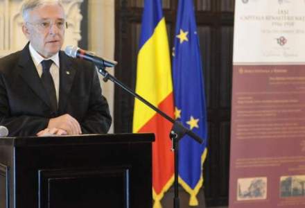 Mugur Isarescu: Invit bancile comerciale din Romania sa isi mareasca prezenta si activitatea in sistemul bancar din Republica Moldova