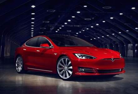 Tesla joaca tare pe piata bursiera si se apropie de BMW