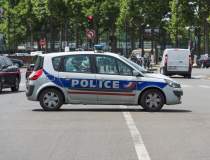 Incident pe Champs-Elysees. O...
