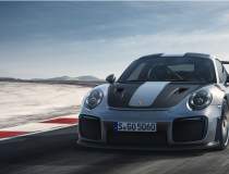 Porsche lanseaza cel mai...