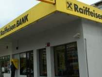 Profitul Raiffeisen Bank a...