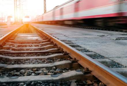 CFR impune limitari de viteza in circulatia trenurilor pe 37 de sectii feroviare din cauza caniculei