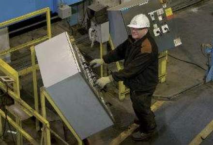 ArcelorMittal da afara 600 de angajati din Cehia