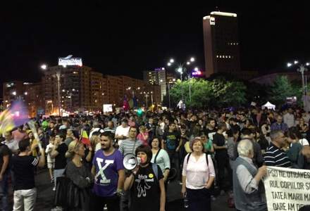 Protest in Piata Victoriei fata de modificarile la legile justitiei. Circulatia a fost blocata