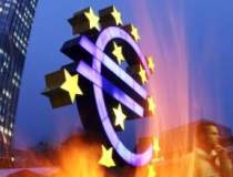 Euro a scazut la minimul...